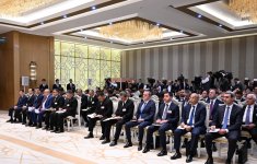 Türkmənbaşı şəhərində Prezident İlham Əliyev, Qurbanqulu Berdiməhəmmədov və Şavkat Mirziyoyev yüksəksəviyyəli görüşün yekunlarına dair mətbuata birgə bəyanatla çıxış ediblər (FOTO)