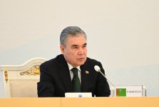 Türkmənbaşı şəhərində Prezident İlham Əliyev, Qurbanqulu Berdiməhəmmədov və Şavkat Mirziyoyev yüksəksəviyyəli görüşün yekunlarına dair mətbuata birgə bəyanatla çıxış ediblər (FOTO)
