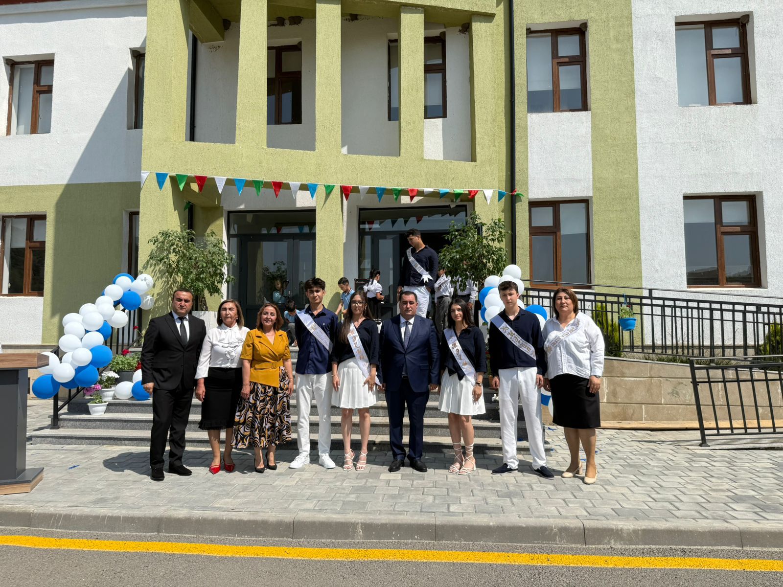 Sus kənd tam orta məktəbinin ilk məzunlarının hər biri tələbə adını qazanıb (FOTO)