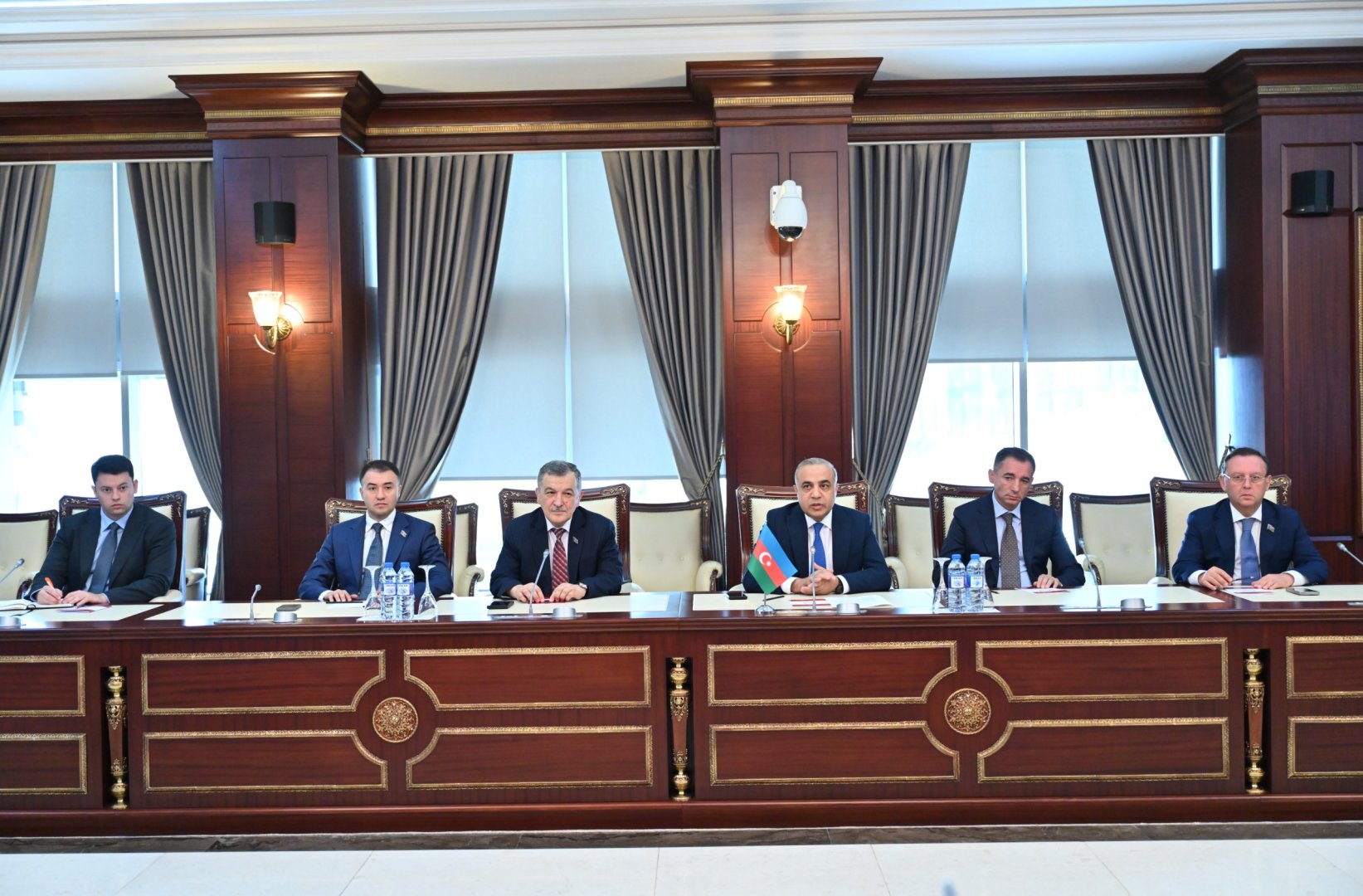 Azərbaycan-Rumıniya parlamentlərarası əlaqələri müzakirə edildi (FOTO)