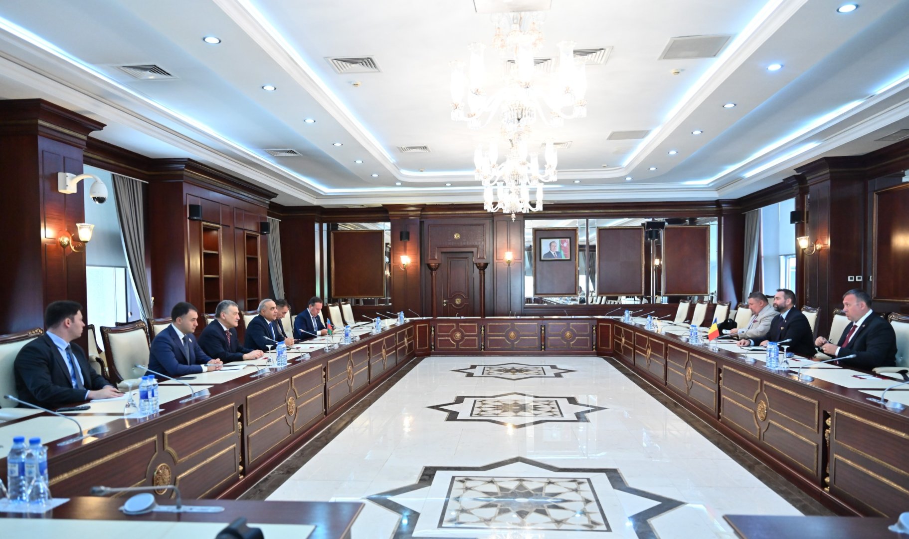 Azərbaycan-Rumıniya parlamentlərarası əlaqələri müzakirə edildi (FOTO)