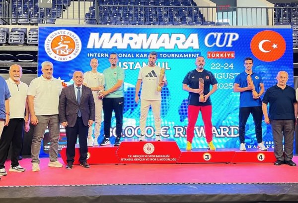 Azərbaycan karateçiləri beynəlxalq turnirdə komanda hesabında birinci yeri tutublar