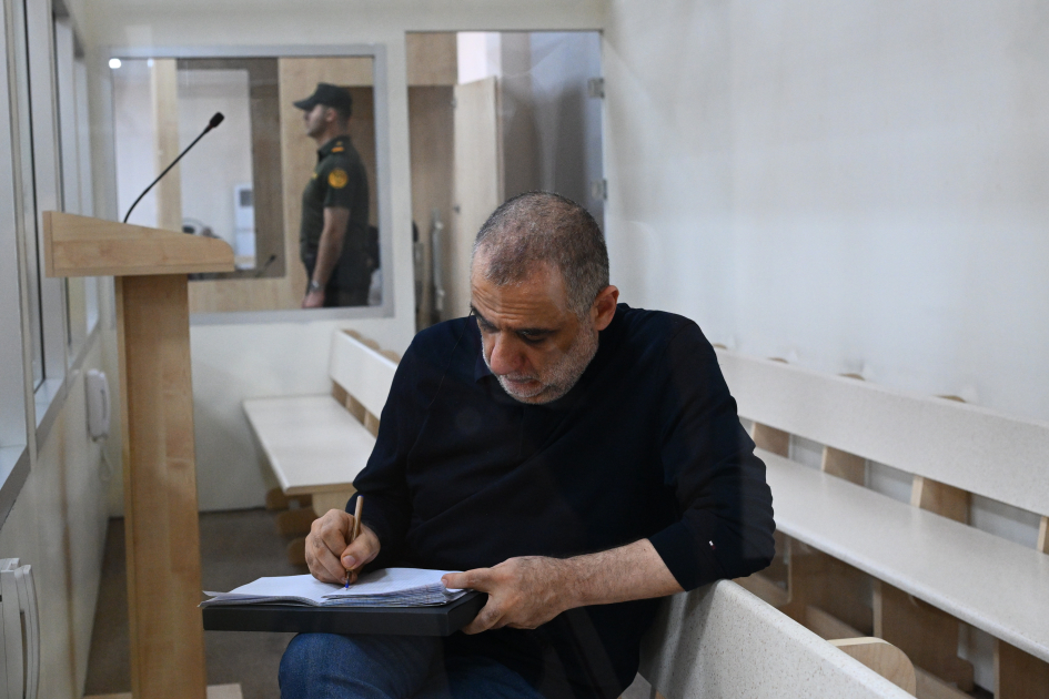 Ruben Vardanyanın məhkəməsində zərərçəkmiş şəxslərin və zərərçəkmişlərin hüquqi varislərinin ifadələri dinlənilib (FOTO)