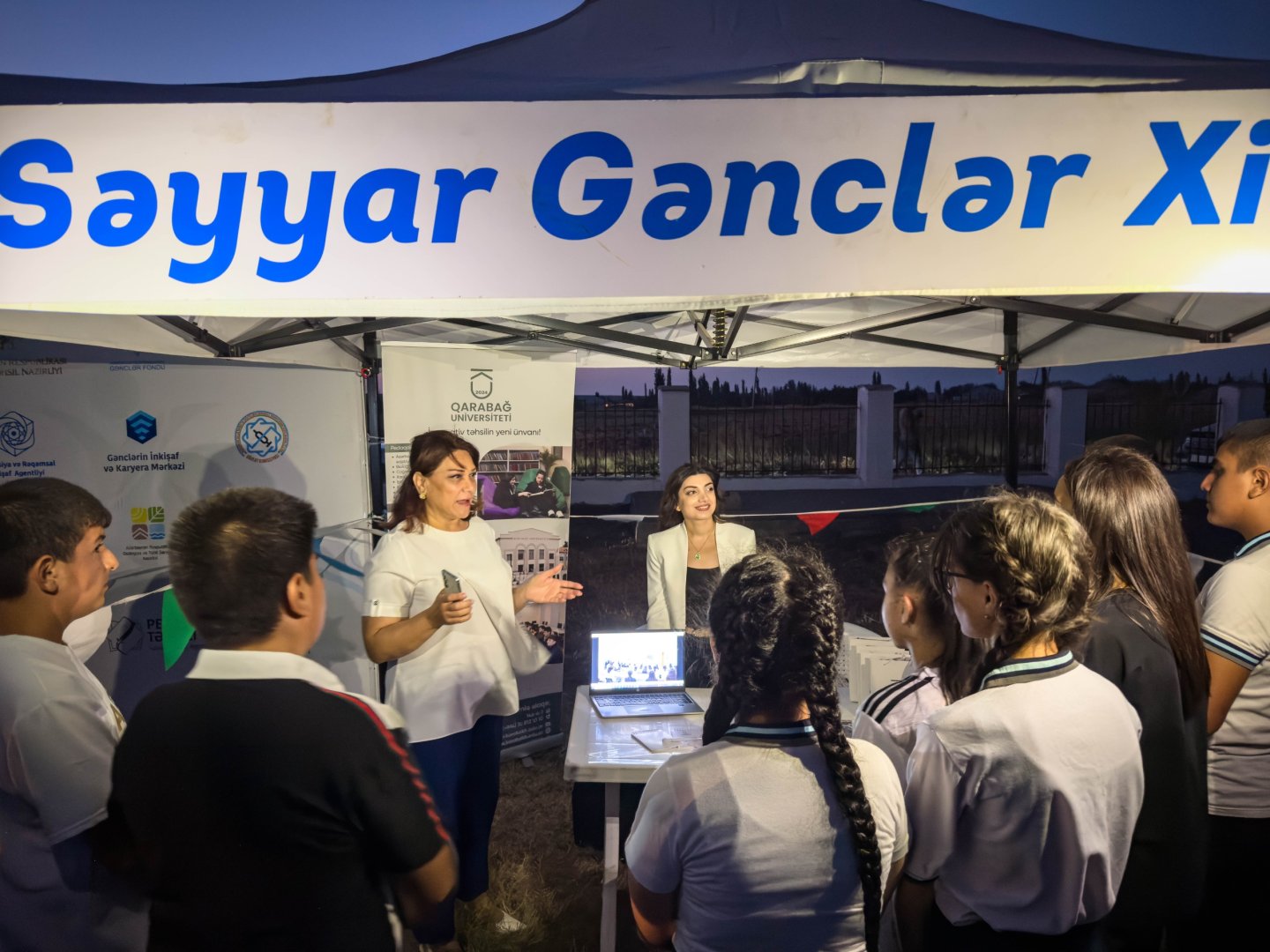 Səyyar Gənclər Xidməti bu dəfə Goranboy gəncləri üçün fəaliyyətə başlayıb (FOTO)