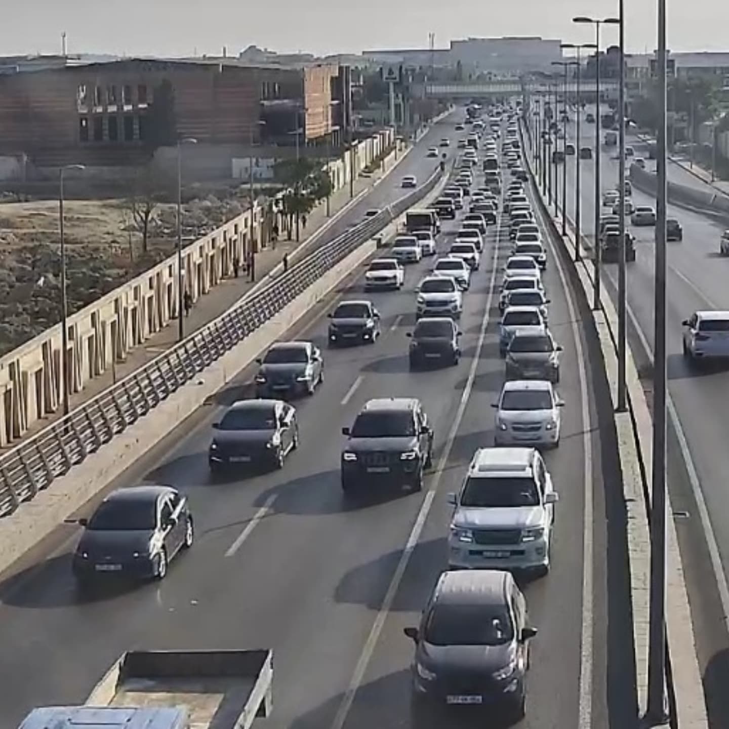 Sürücülərin NƏZƏRİNƏ: Bakıda bu yollarda sıxlıq var - SİYAHI (FOTO)