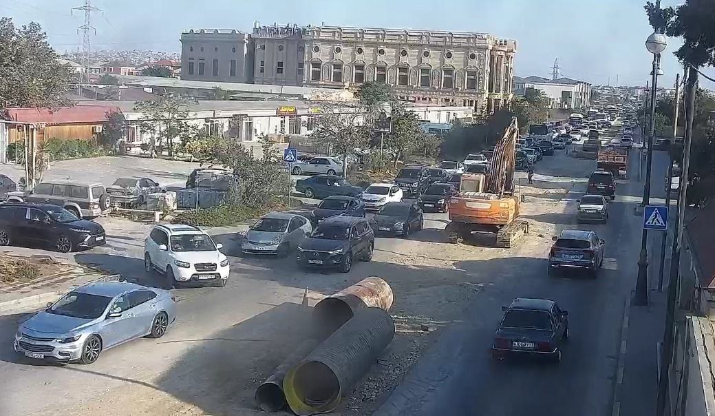 Sürücülərin NƏZƏRİNƏ: Bakıda bu yollarda sıxlıq var - SİYAHI (FOTO)