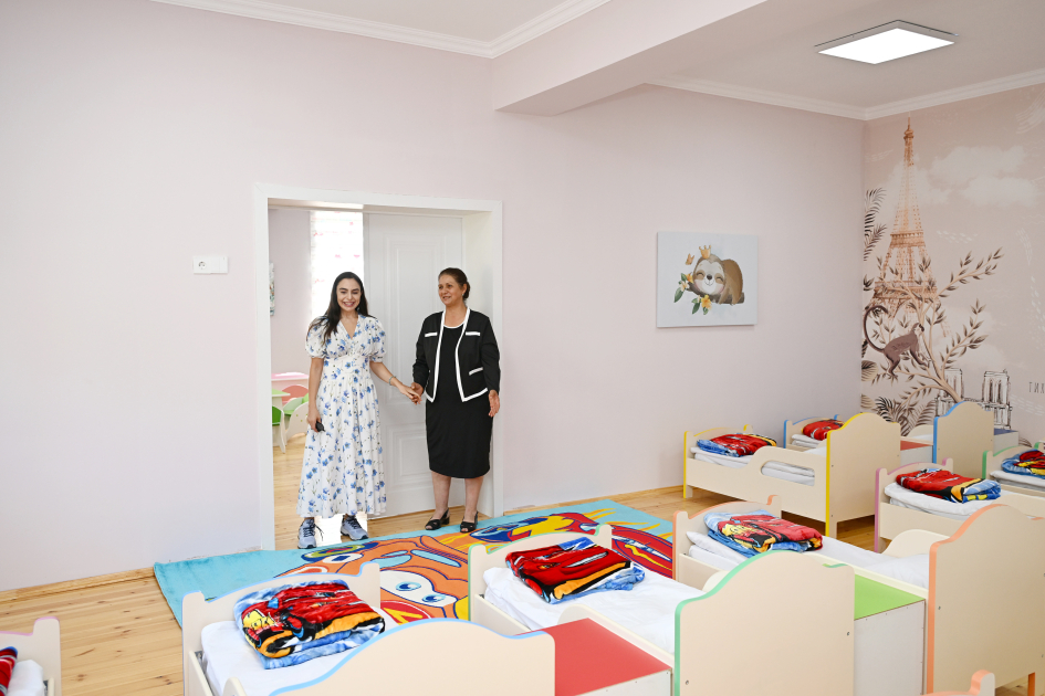 Heydər Əliyev Fondunun vitse-prezidenti Leyla Əliyeva Şamaxıda inşa olunan körpələr evi-uşaq bağçalarının açılışında iştirak edib (YENİLƏNİB) (FOTO)