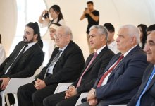 Heydər Əliyev Fondunun vitse-prezidenti Leyla Əliyeva və Arzu Əliyeva Çin dili kurslarının iştirakçılarına sertifikatlar təqdim ediblər (FOTO)
