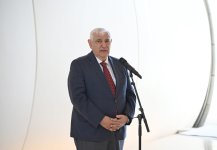Heydər Əliyev Fondunun vitse-prezidenti Leyla Əliyeva və Arzu Əliyeva Çin dili kurslarının iştirakçılarına sertifikatlar təqdim ediblər (FOTO)