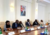 Azərbaycanla Uqanda arasında kənd təsərrüfatı sahəsində əməkdaşlıq müzakirə edilib (FOTO)