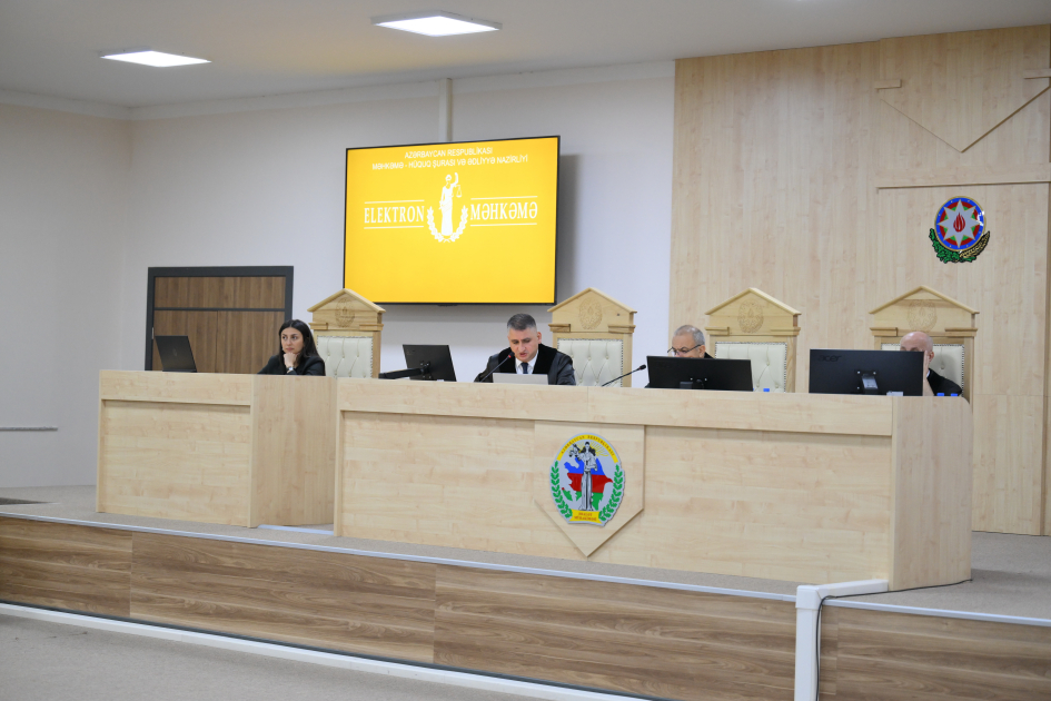 Təqsirləndirilən şəxsin ibtidai istintaqa ifadəsi ilə Azərbaycanın vaxtilə işğal altındakı ərazilərinə silah-sursatın və canlı qüvvənin Ermənistan tərəfindən gətirildiyi növbəti dəfə təsdiqlənib - MƏHKƏMƏ (FOTO)