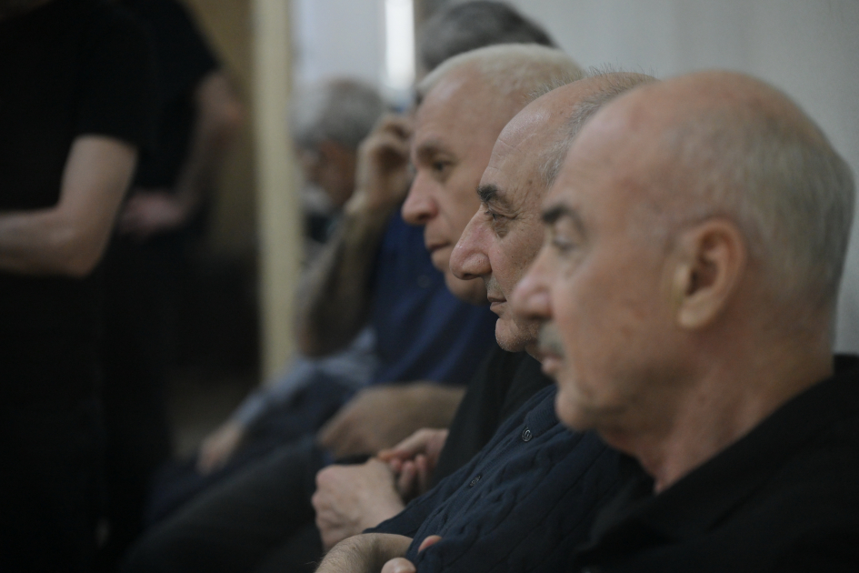Təqsirləndirilən şəxsin ibtidai istintaqa ifadəsi ilə Azərbaycanın vaxtilə işğal altındakı ərazilərinə silah-sursatın və canlı qüvvənin Ermənistan tərəfindən gətirildiyi növbəti dəfə təsdiqlənib - MƏHKƏMƏ (FOTO)
