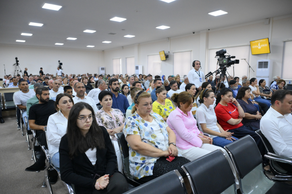 Təqsirləndirilən şəxsin ibtidai istintaqa ifadəsi ilə Azərbaycanın vaxtilə işğal altındakı ərazilərinə silah-sursatın və canlı qüvvənin Ermənistan tərəfindən gətirildiyi növbəti dəfə təsdiqlənib - MƏHKƏMƏ (FOTO)