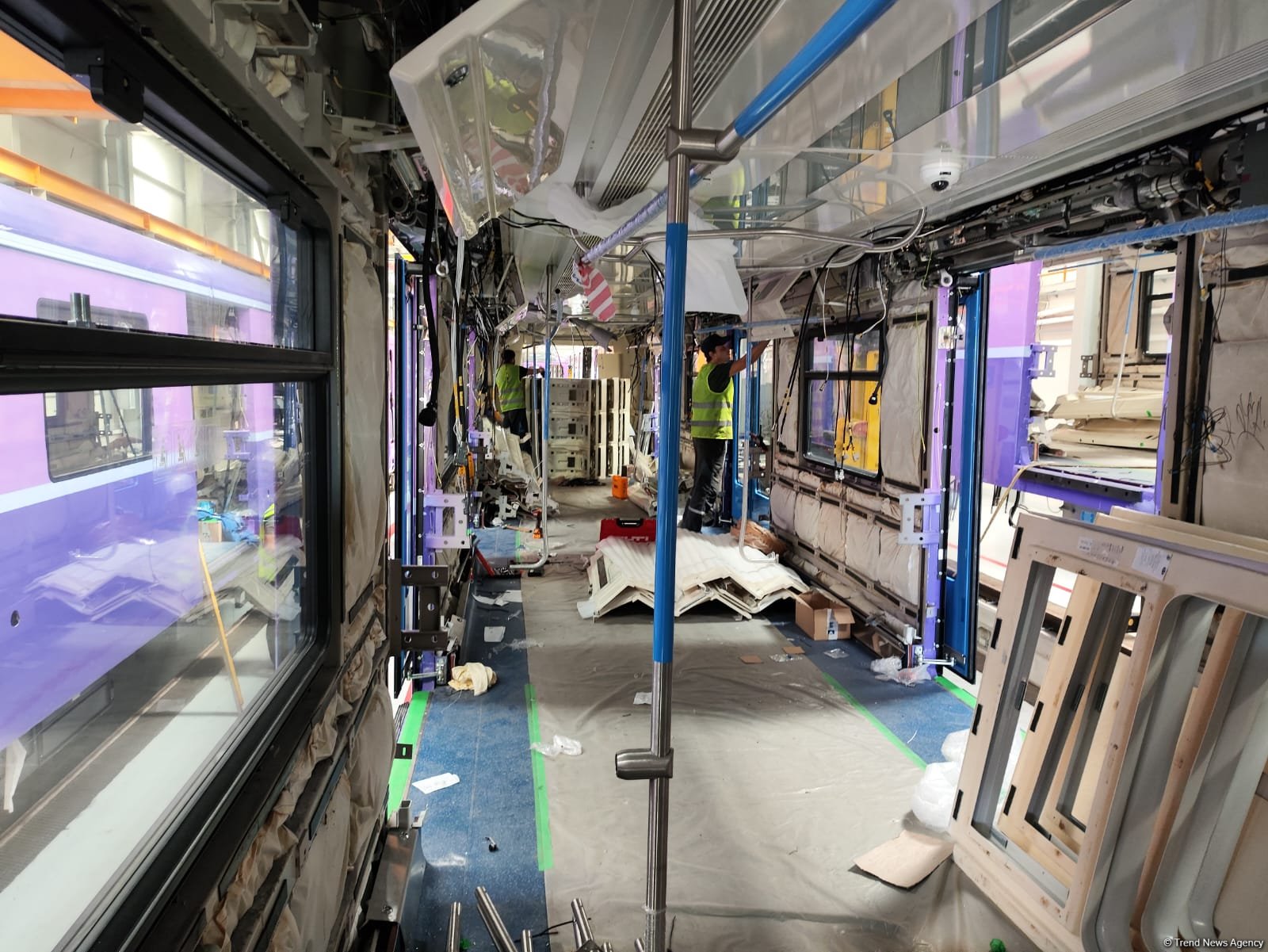 Bakı Metropoliteni qatar parkını 20 yeni nəsil vaqonla gücləndirir (FOTO)
