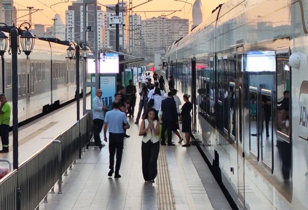 Bakı-Hövsan marşrutu üzrə yeni qatarlar alınır