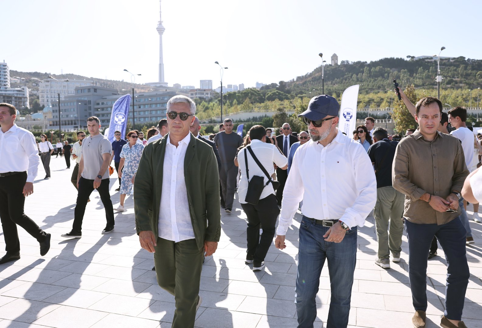 “At gücü” - klassik avtomobillərin yürüşü və çövkən oyunu keçirilib (FOTO)