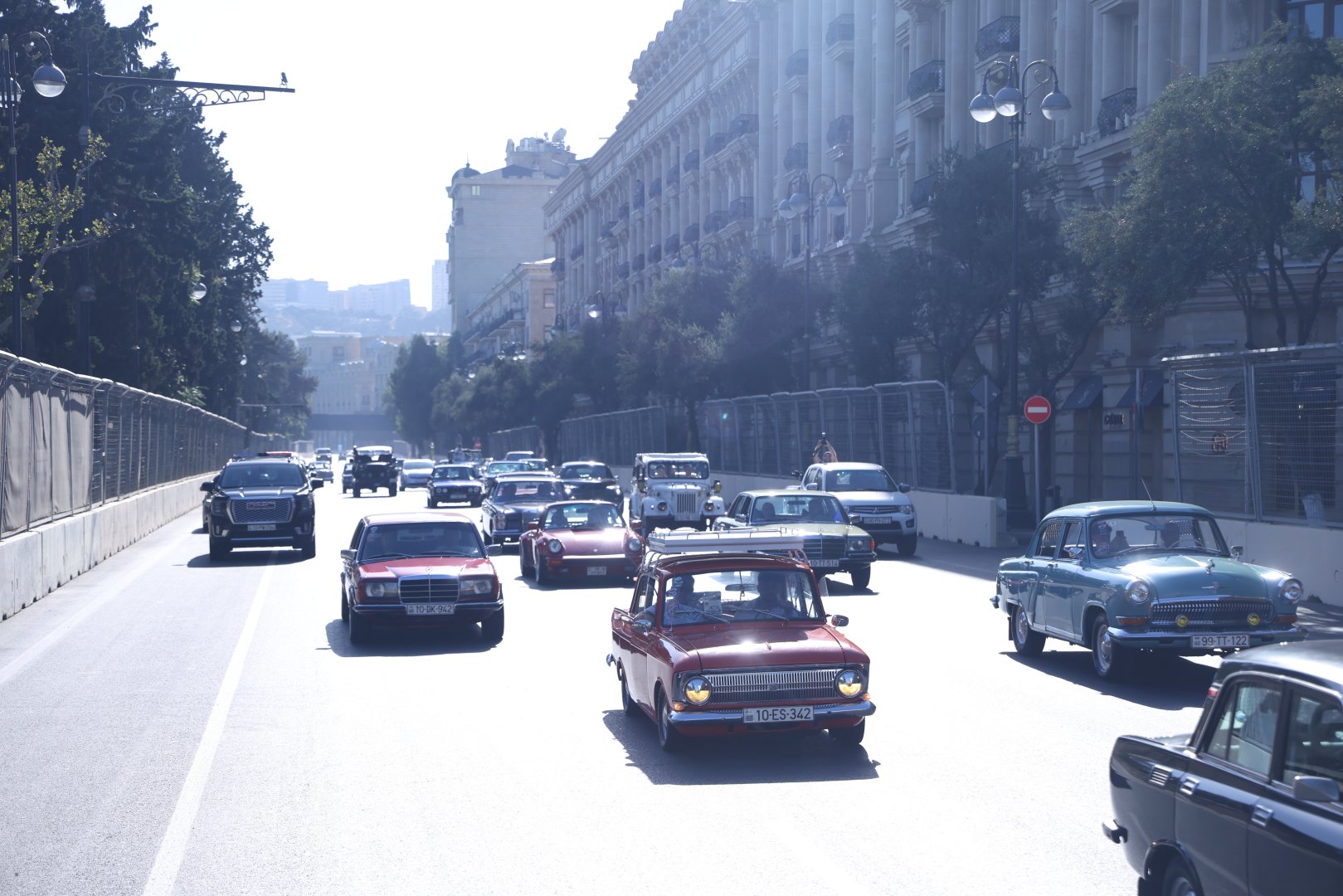 “At gücü” - klassik avtomobillərin yürüşü və çövkən oyunu keçirilib (FOTO)