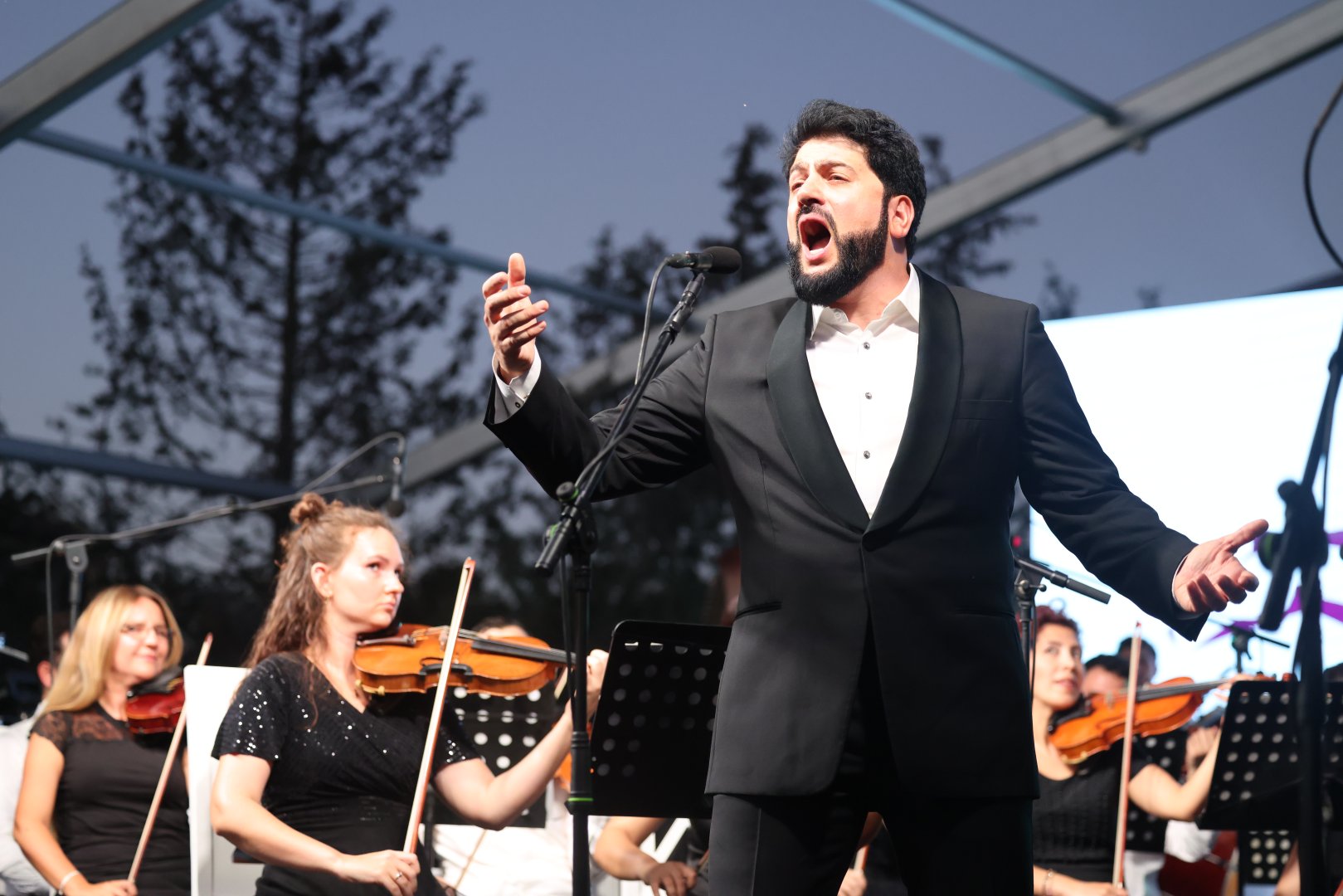 “At gücü” - klassik avtomobillərin yürüşü və çövkən oyunu keçirilib (FOTO)