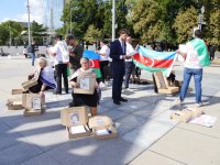 Azərbaycanlı itkinlərin ailə üzvləri ilk dəfə xarici ölkədə aksiya keçirib (FOTO/VİDEO)