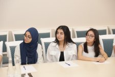 Xaçmazda tələbə adını qazanan şəhid övladları və 600-dən yüksək bal toplayan məzunlarla görüş keçirilib (FOTO)