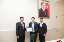 Xaçmazda tələbə adını qazanan şəhid övladları və 600-dən yüksək bal toplayan məzunlarla görüş keçirilib (FOTO)