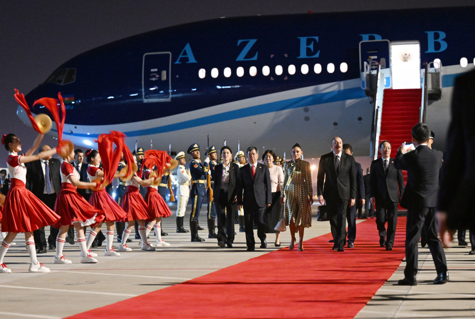 Azərbaycan Prezidenti İlham Əliyev Çinə işgüzar səfərə gəlib (FOTO/VİDEO)