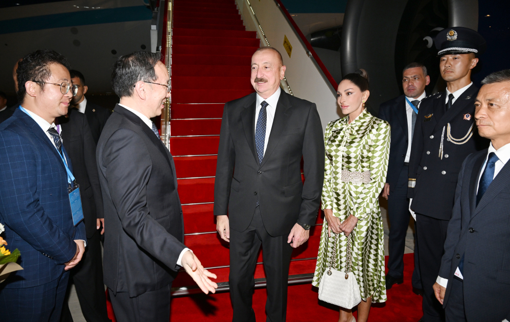 Azərbaycan Prezidenti İlham Əliyev Çinə işgüzar səfərə gəlib (FOTO/VİDEO)