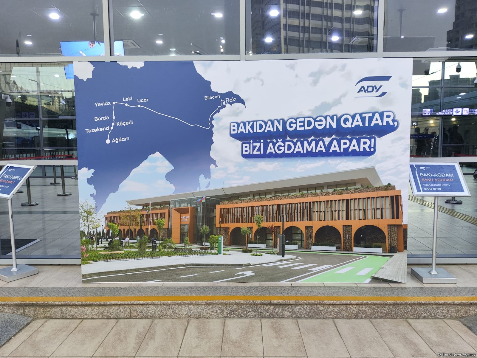32 ildən sonra fəaliyyətini bərpa edən Bakı–Ağdam qatarı mənzil başına çatıb (FOTO) (YENİLƏNİB)