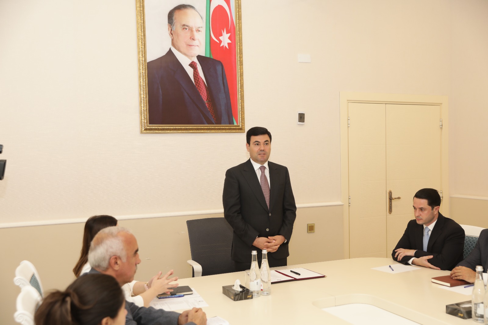 Xaçmazda tələbə adını qazanan şəhid övladları və 600-dən yüksək bal toplayan məzunlarla görüş keçirilib (FOTO)