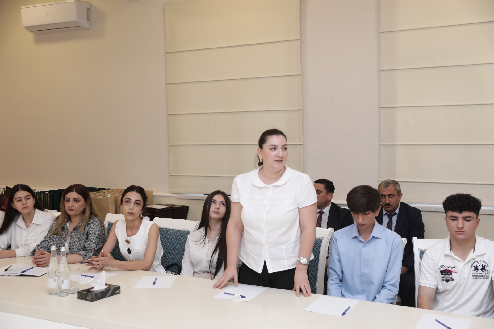 Xaçmazda tələbə adını qazanan şəhid övladları və 600-dən yüksək bal toplayan məzunlarla görüş keçirilib (FOTO)