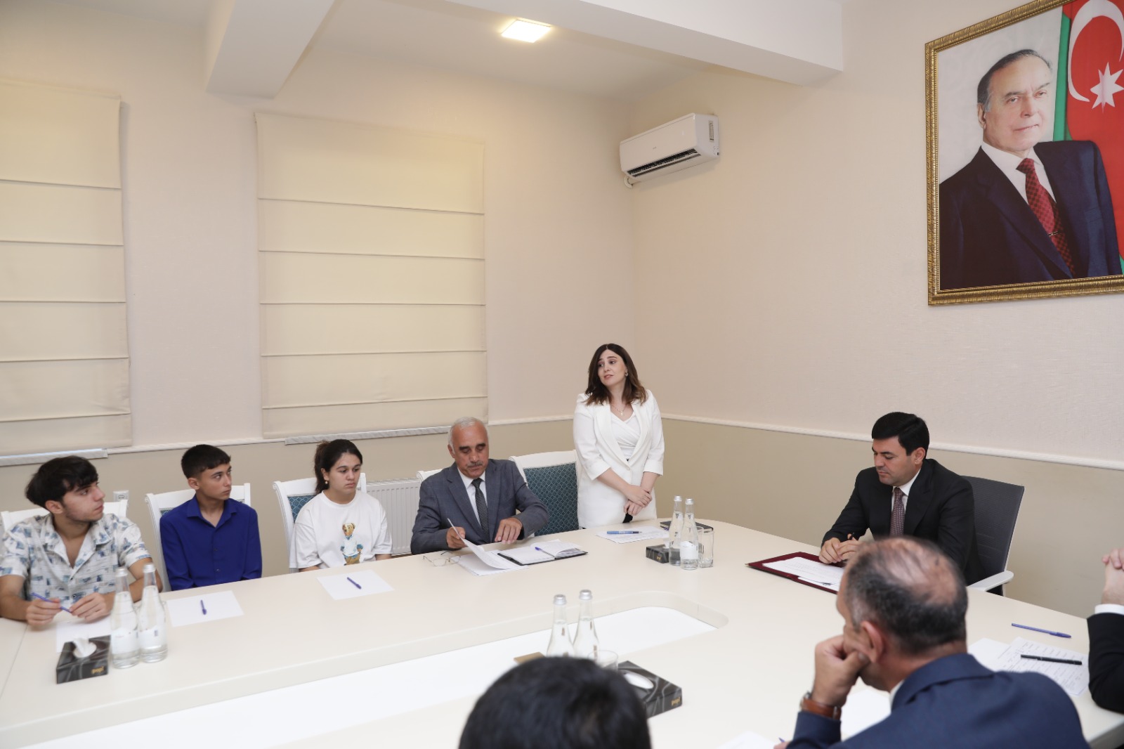 Xaçmazda tələbə adını qazanan şəhid övladları və 600-dən yüksək bal toplayan məzunlarla görüş keçirilib (FOTO)