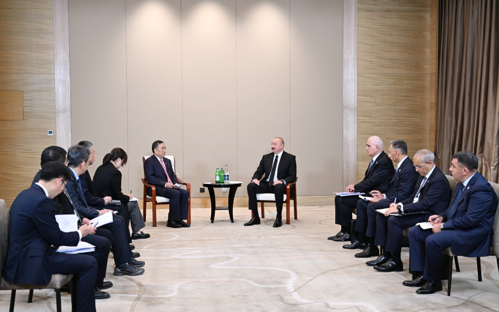 Prezident İlham Əliyev Tiencin şəhərində “CCCC” şirkətinin sədri ilə görüşüb (FOTO/VİDEO)