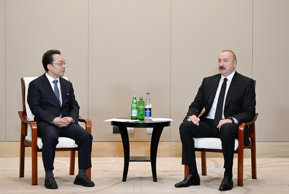 Prezident İlham Əliyev Tiencində "CETC" korporasiyasının baş direktoru ilə görüşüb (FOTO)