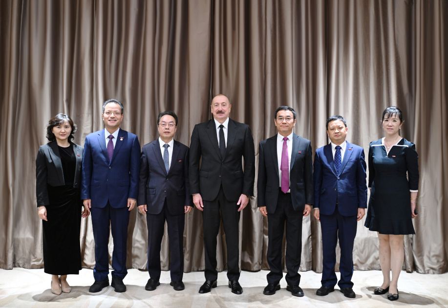 Prezident İlham Əliyev Tiencində "CETC" korporasiyasının baş direktoru ilə görüşüb (FOTO/VİDEO)