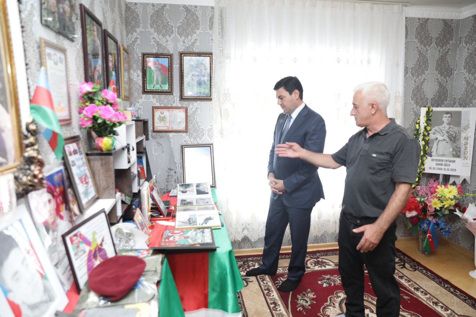 Xaçmazın Uzunoba kəndində şəhid Ehtiram Heydərovun ailəsi ziyarət olunub (FOTO)