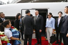 Prezident İlham Əliyev və Birinci xanım Mehriban Əliyeva qatarla Pekinə gəliblər (FOTO/VİDEO)