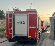 Abşeronda fərdi yaşayış evində yanğın olub, iki nəfərin meyiti aşkar edilib (FOTO) (YENİLƏNİB)