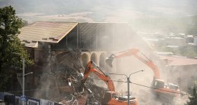 Xankəndidə qondarma rejimin “XİN”inin binasının söküntüsünə başlanılıb (FOTO)
