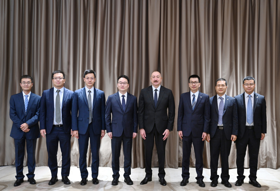 Prezident İlham Əliyev Tiencin şəhərində “Powerchina group” şirkətlər qrupunun icraçı vitse-prezidenti ilə görüşüb (FOTO)