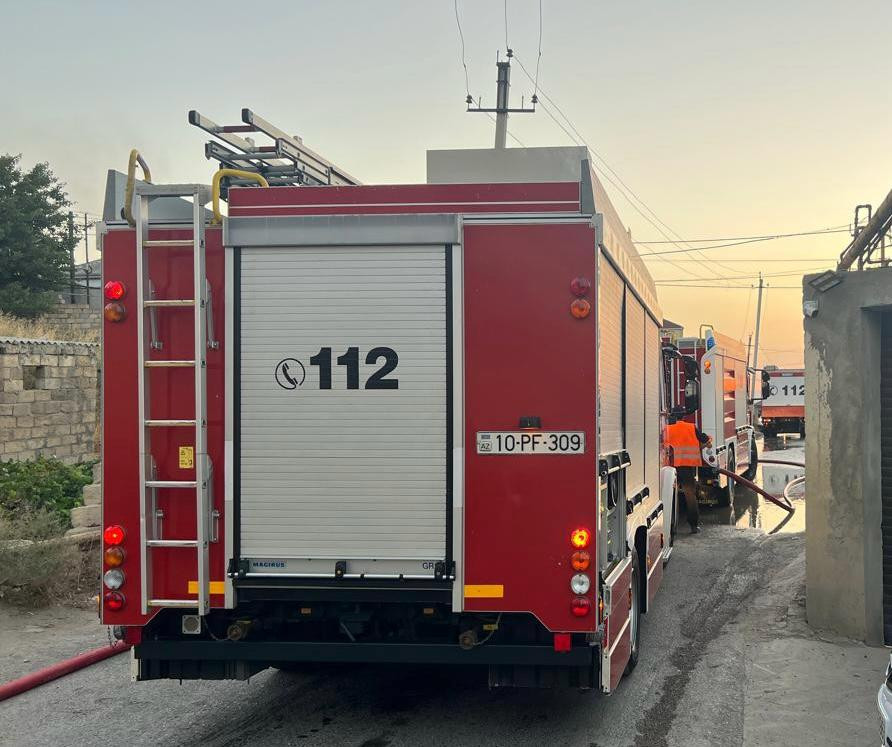 Abşeronda fərdi yaşayış evində yanğın olub, iki nəfərin meyiti aşkar edilib (FOTO) (YENİLƏNİB)