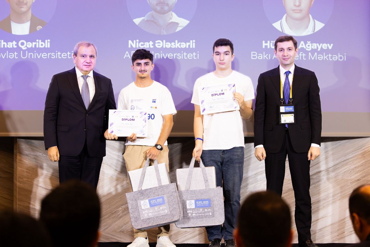 ICPC dünya finalı çərçivəsində “R.M. 90” proqramlaşdırma müsabiqəsinin qalibləri mükafatlandırılıb (FOTO)