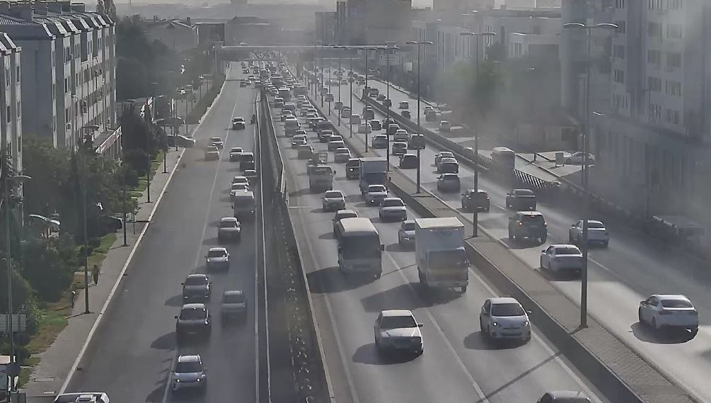 Sürücülərin NƏZƏRİNƏ: Bakıda bu yollarda sıxlıq var - SİYAHI (FOTO)