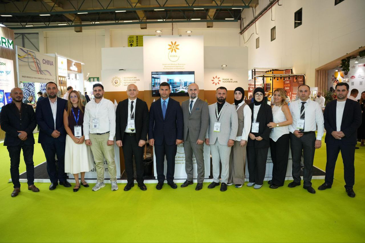 Azərbaycan sahibkarları “WorldFood Istanbul 2025” sərgisində məhsullarını təqdim edirlər (FOTO)