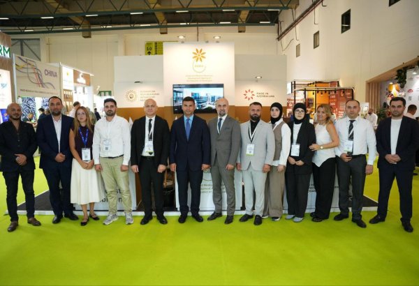 Azərbaycan sahibkarları “WorldFood Istanbul 2025” sərgisində məhsullarını təqdim edirlər (FOTO)