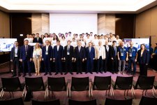 ICPC dünya finalı çərçivəsində “R.M. 90” proqramlaşdırma müsabiqəsinin qalibləri mükafatlandırılıb (FOTO)