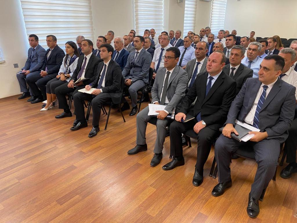 Paytaxtda bərk məişət tullantılarının yığılması layihəsinə daha bir rayon da qoşulub (FOTO)