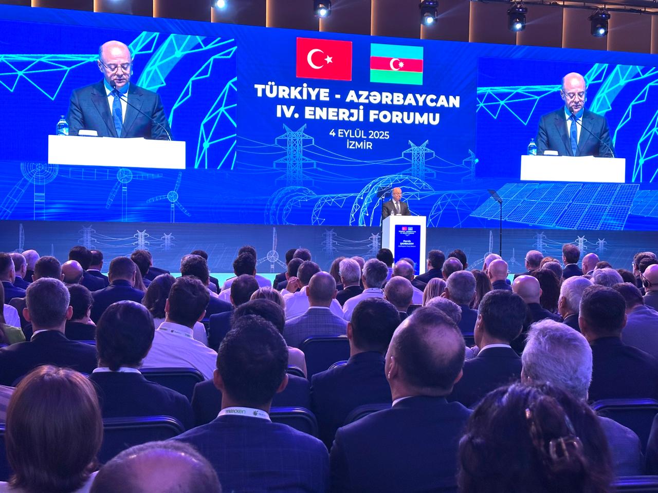 İzmirdə Azərbaycan - Türkiyə IV Enerji Forumu keçirilib (FOTO)
