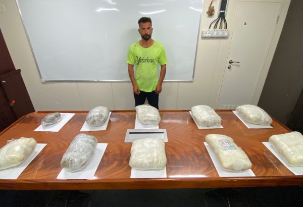 Xəzərdən Azərbaycana külli miqdarda narkotik vasitə keçirməyə cəhd edən mütəşəkkil dəstə saxlanılıb (VİDEO)