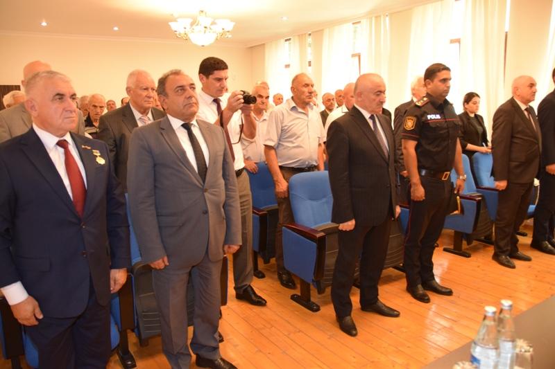 Qusarda “Prezident İlham Əliyev – qələbəmizin memarı, sülhün müəllifi” mövzusunda konfrans keçirilib (FOTO)