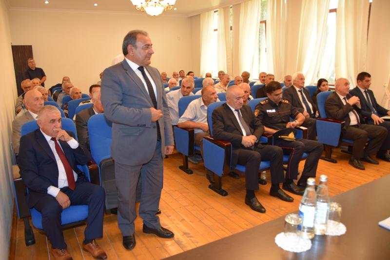 Qusarda “Prezident İlham Əliyev – qələbəmizin memarı, sülhün müəllifi” mövzusunda konfrans keçirilib (FOTO)
